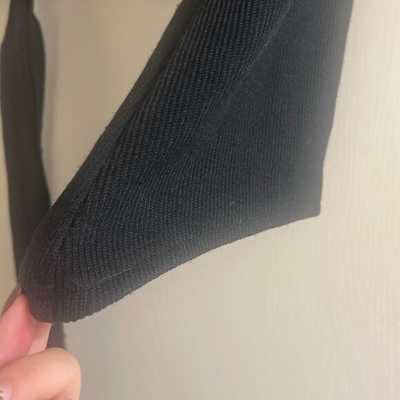 ✨Lulus Baby Got Backless Black Mock Neck Tie-Back Sz Medium Sweater✨ - Picture 9 of 11